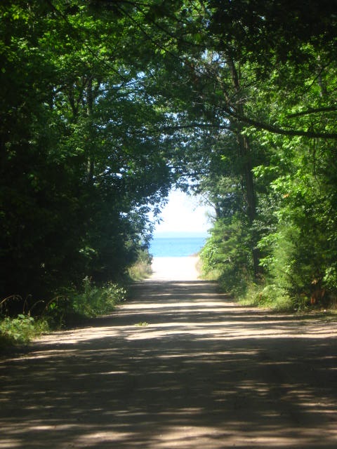 road-to-lake-michigan